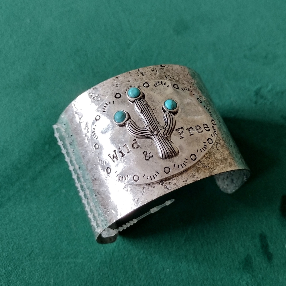 Silver tone Cuff Bracelet Turquoise Accents Wild Free Native American Style